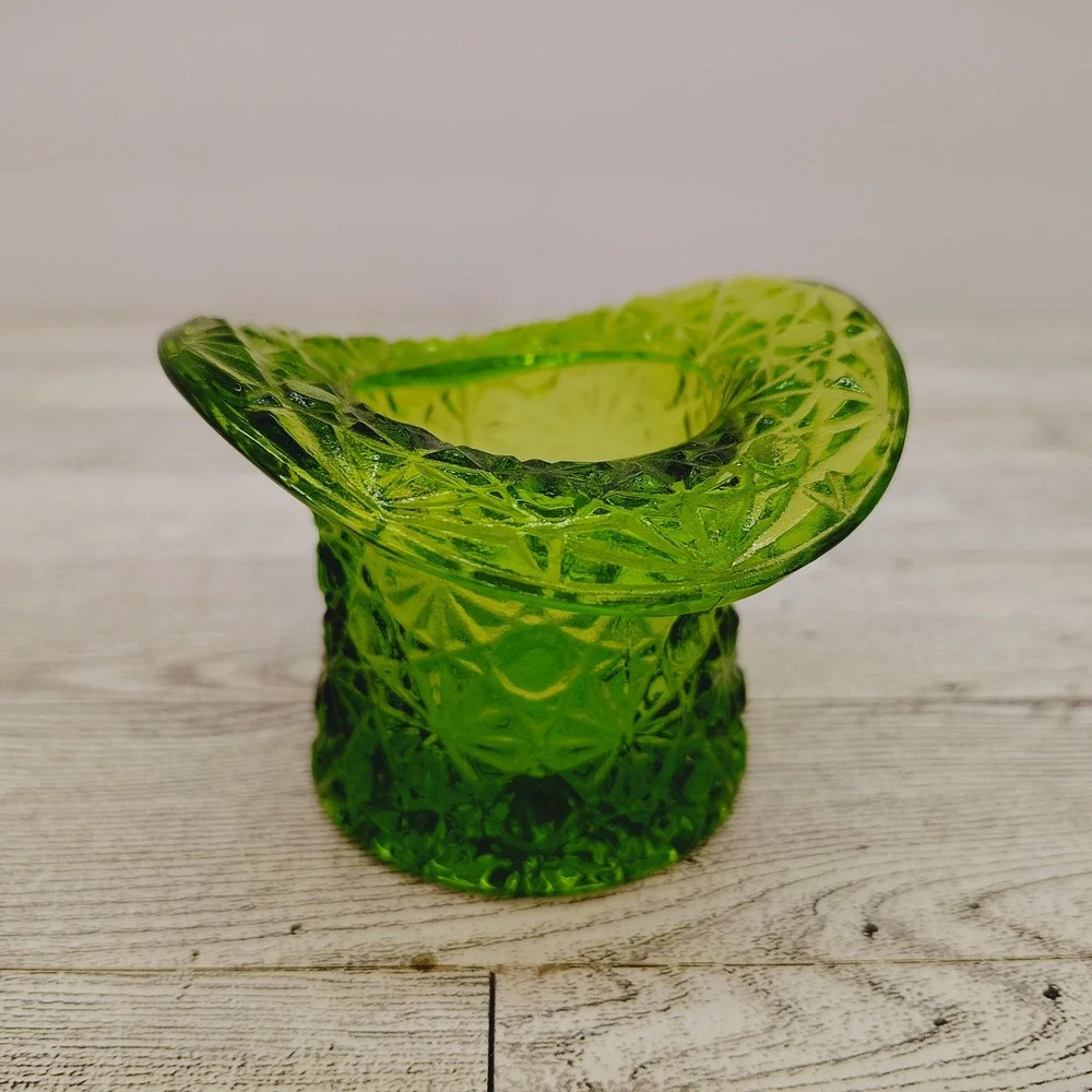 Green Glass Top Hat Vintage Whimsy Decor Collectible Display Toothpick Holder - Picture 3 of 10